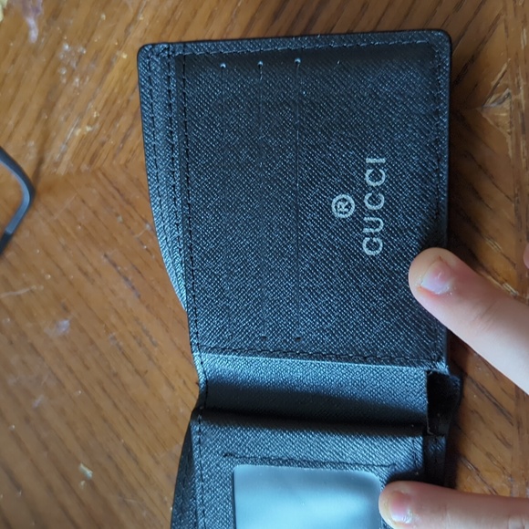 Gucci Wallet - Picture 2 of 2